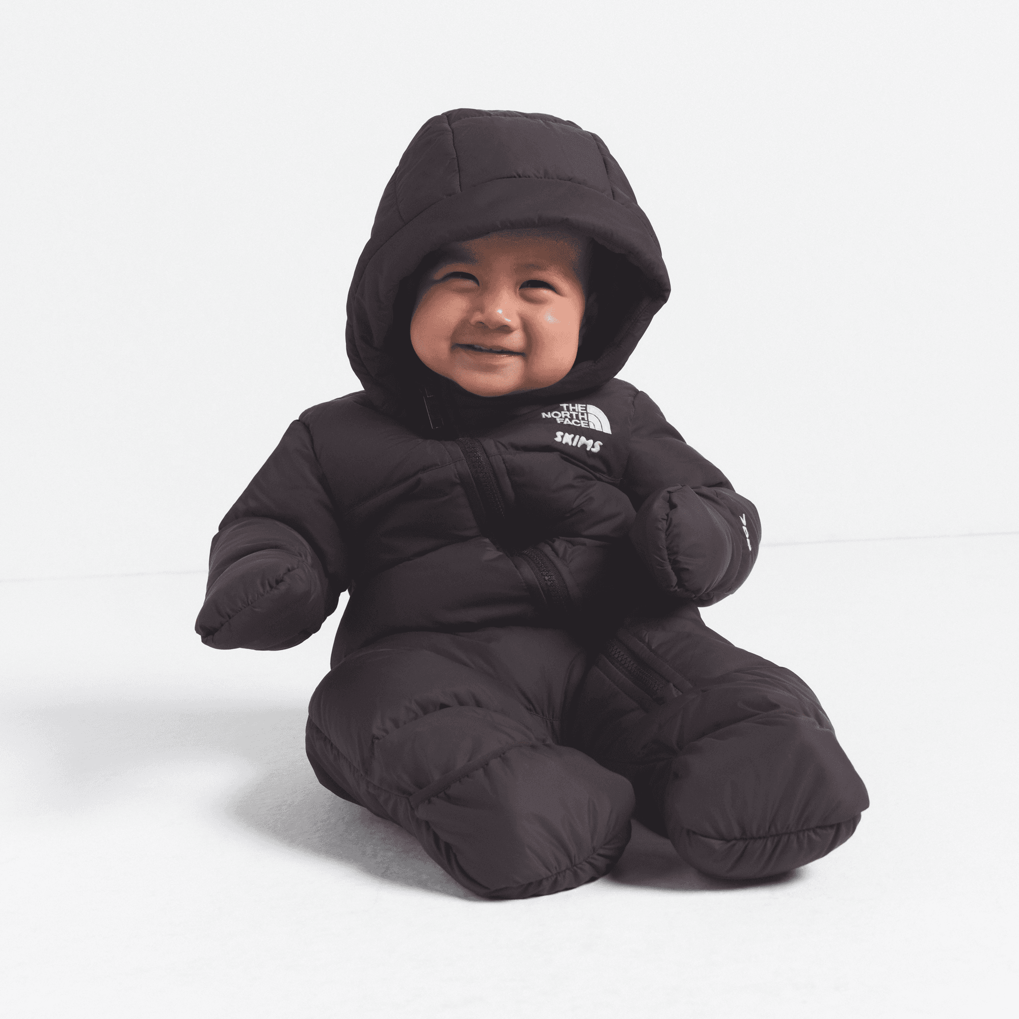 兒童款連身雪服。NT$9,380（台灣威富品牌提供）