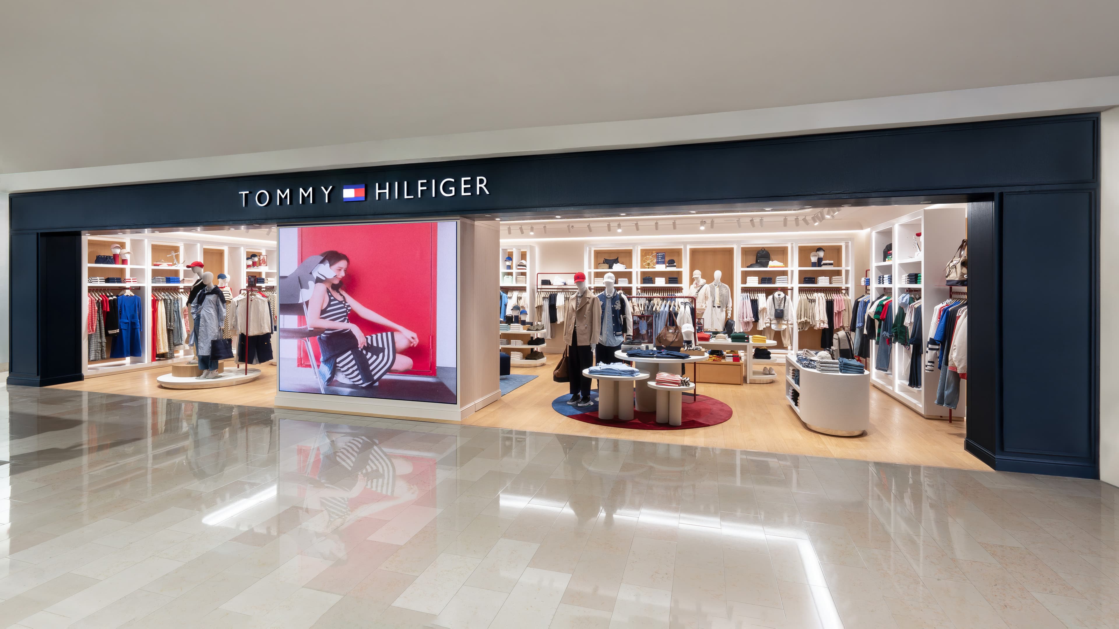 TOMMY HILFIGER台北101全新專櫃是台灣最高規格的店。（TOMMY HILFIGER提供）
