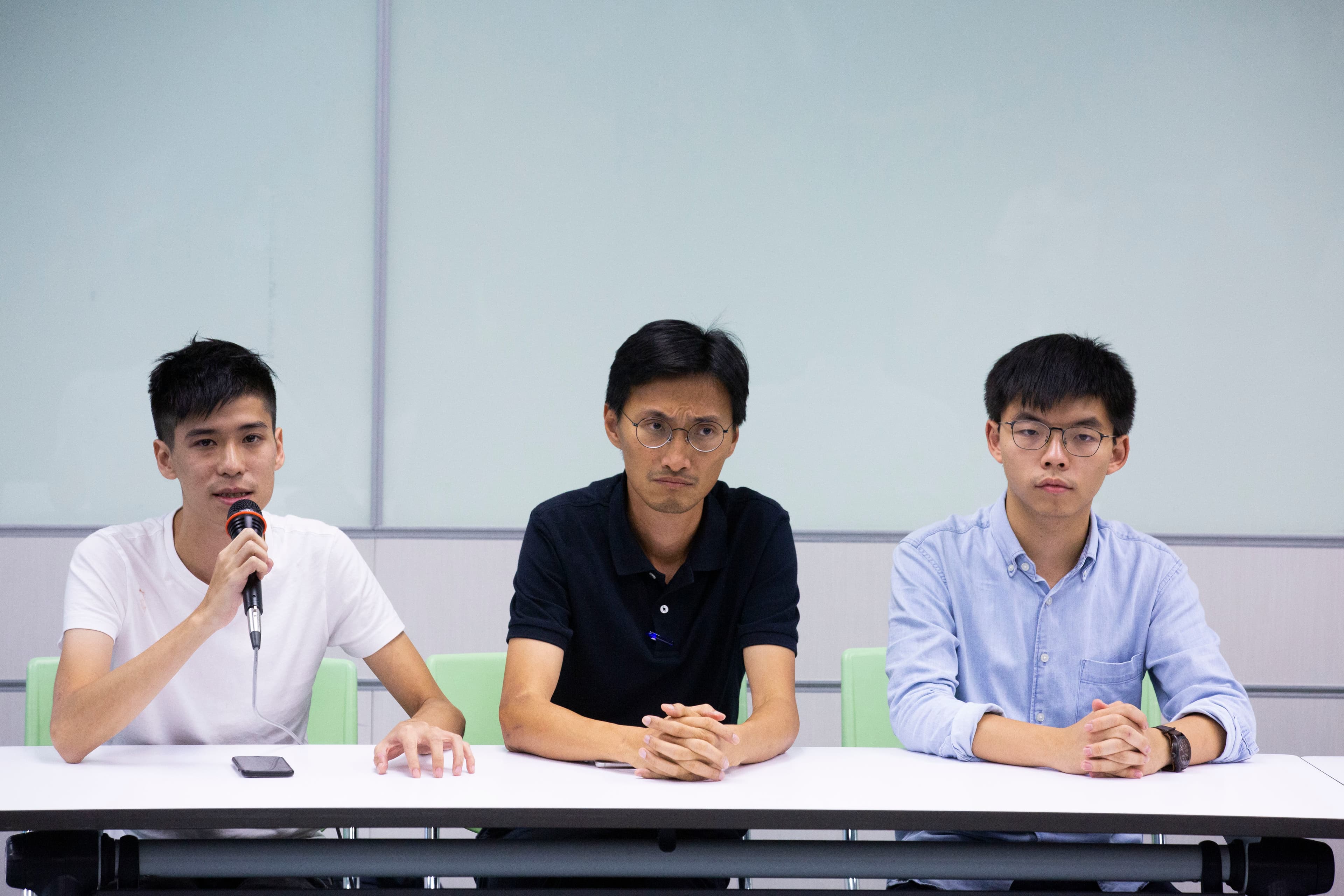 岑敖暉（左起）、朱凱廸、黃之鋒等人今遭以串謀顛覆國家罪判刑。（本刊資料照）