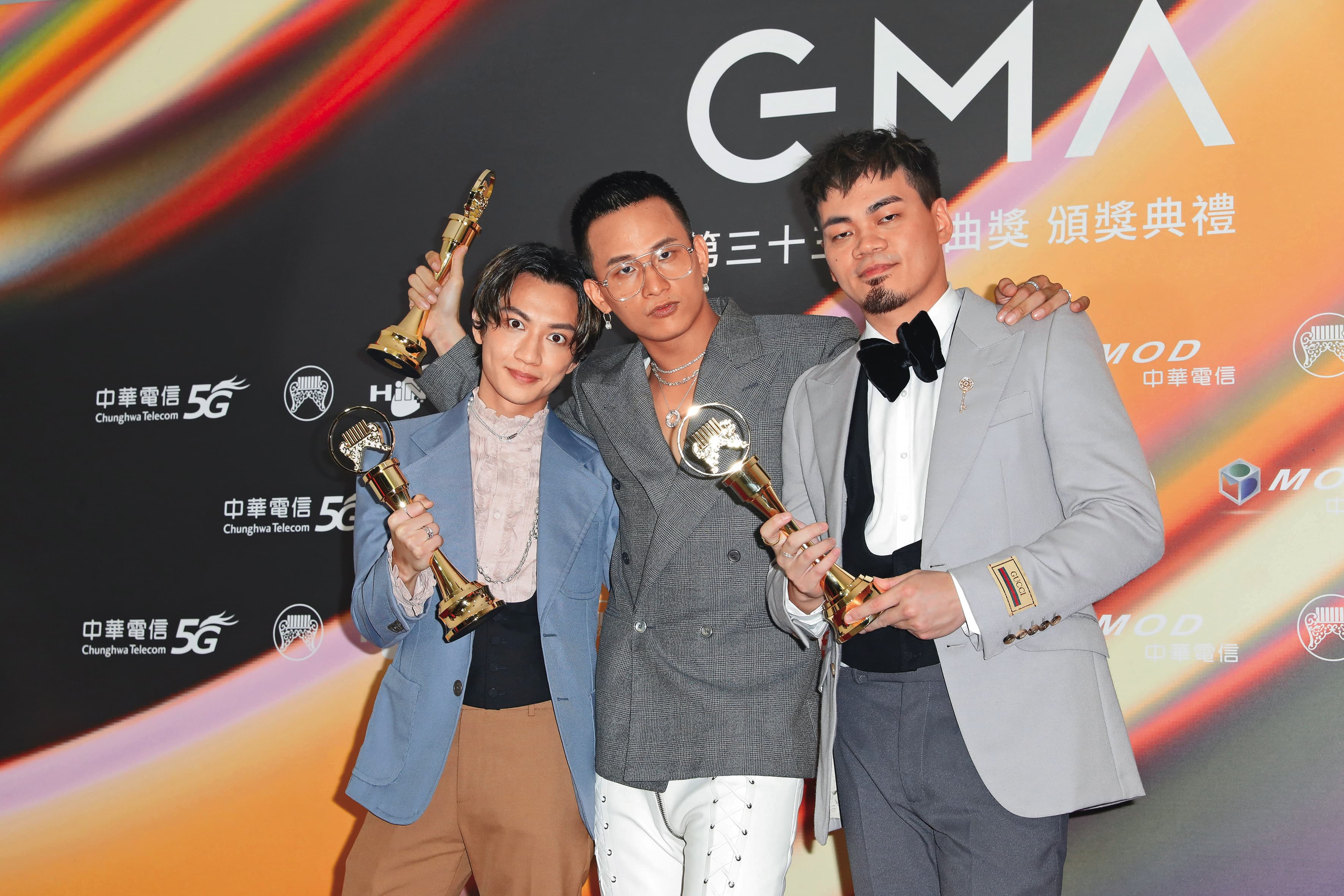 茄子蛋以電影主題曲〈愛情你比我想的閣較偉大〉獲得第33屆金曲獎年度歌曲獎，風光十足。