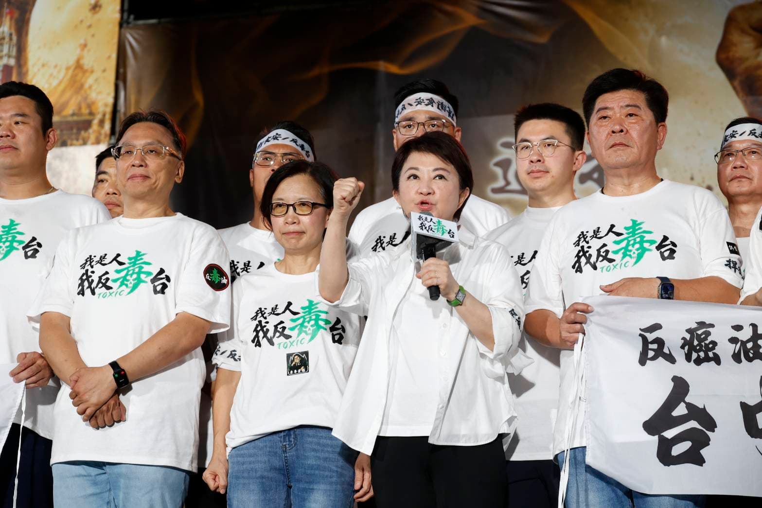 盧秀燕表示，「民進黨就是在破壞食安、迫害我們吃的人權」。