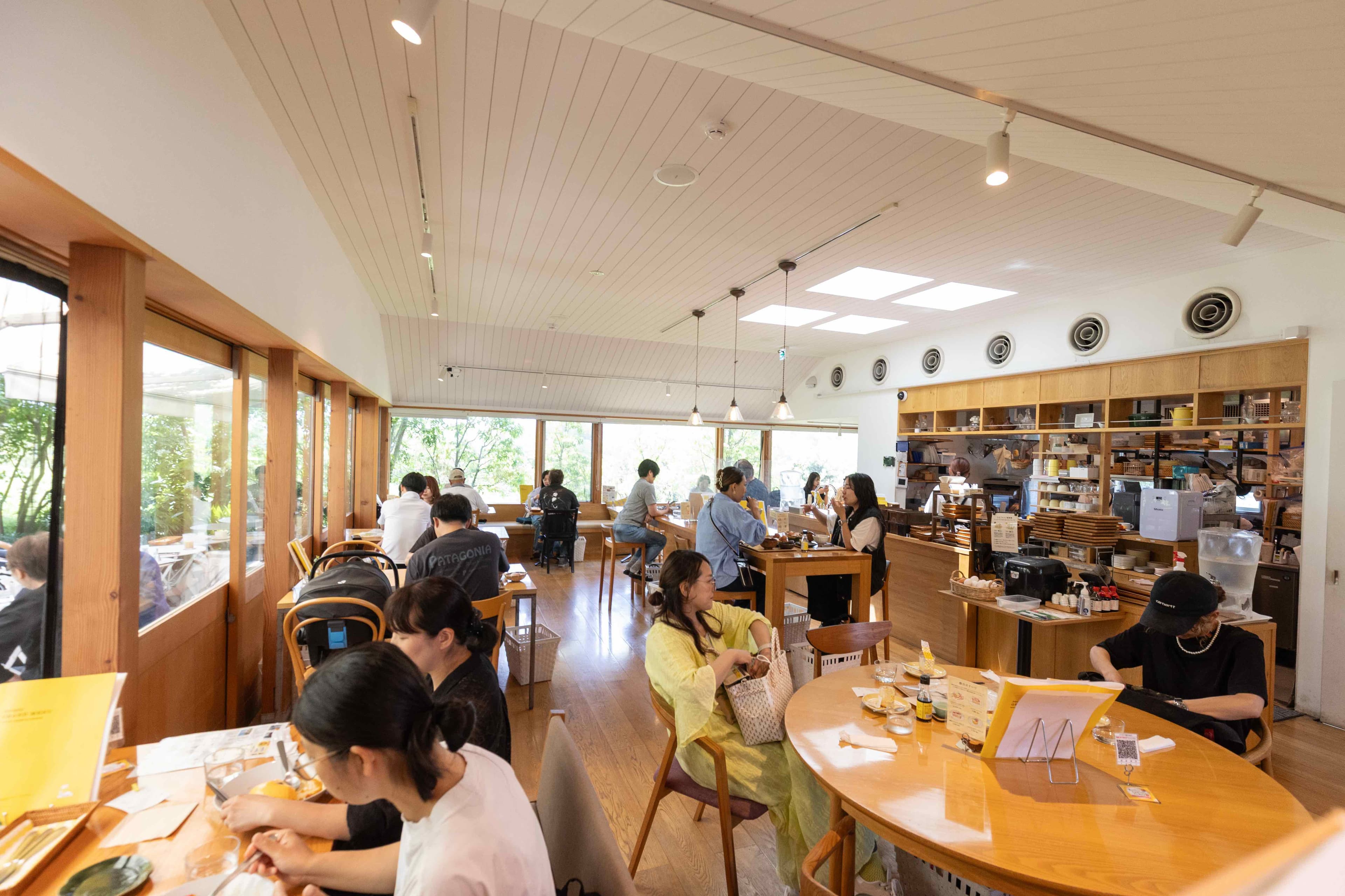 工坊裡的餐廳「たまご農家のキッチン レシピヲ」以自家農場的米たまご為主角，販售各種蛋料理。