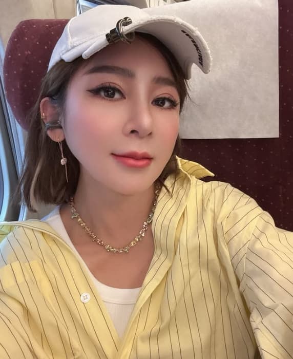 現年56歲的王彩樺是澎恰恰的多年好友。（翻攝自王彩樺ig）
