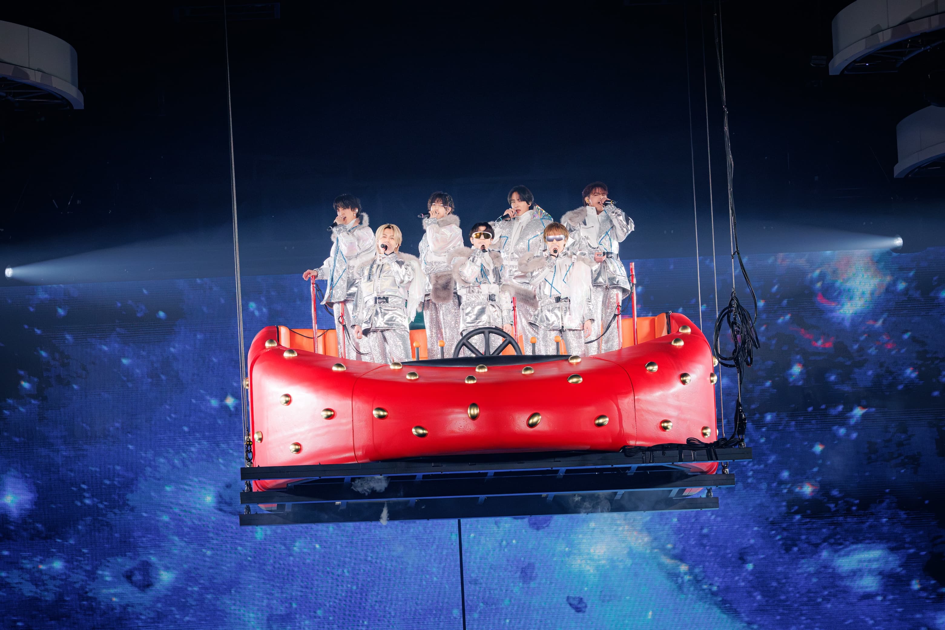Travis Japan 成員默契一天天升溫，表演也更成熟洗鍊。（環球音樂提供）