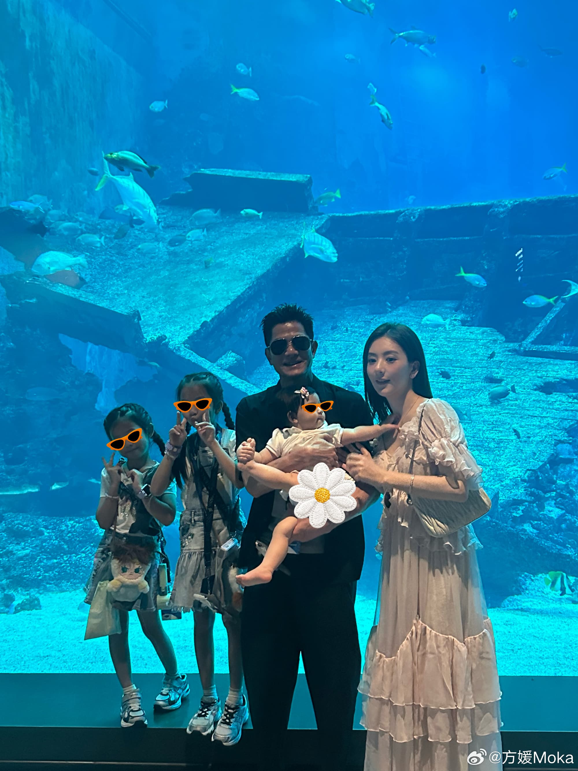 早前郭富城才帶全家赴新加坡旅遊，去年10月才出生的三寶Cheryl也一同隨行。（方媛微博）