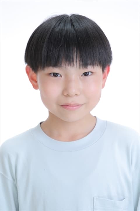 田中誠人目前14歲，除配音外還擅長彈琴、日本將棋、魔術方塊。（翻攝劇団ひまわり官網）