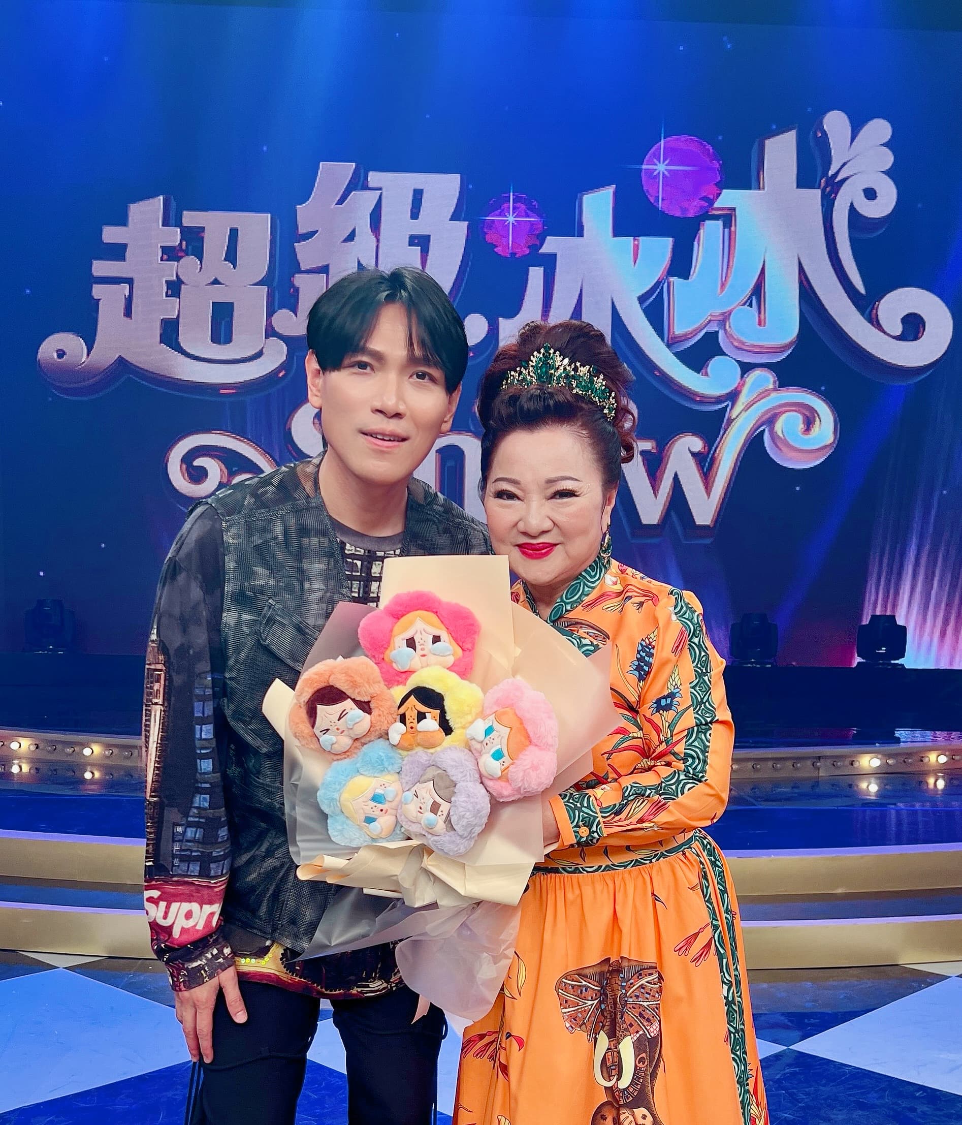 白冰冰錄製《超級冰冰Show》楊宗緯意外現身。（長興影視提供）