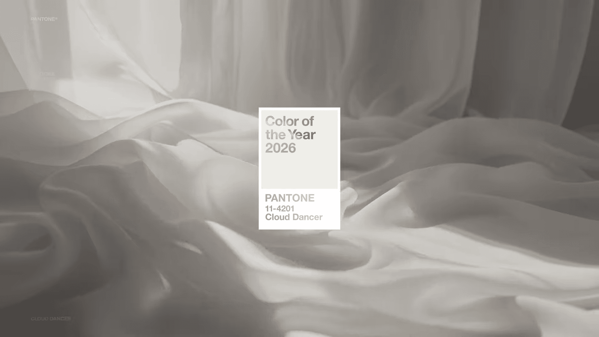 Pantone 表示，「雲朵舞者」是一種在冷暖之間取得平衡的白色，象徵重新開始與內在平靜。（翻攝自YouTube/Pantone）