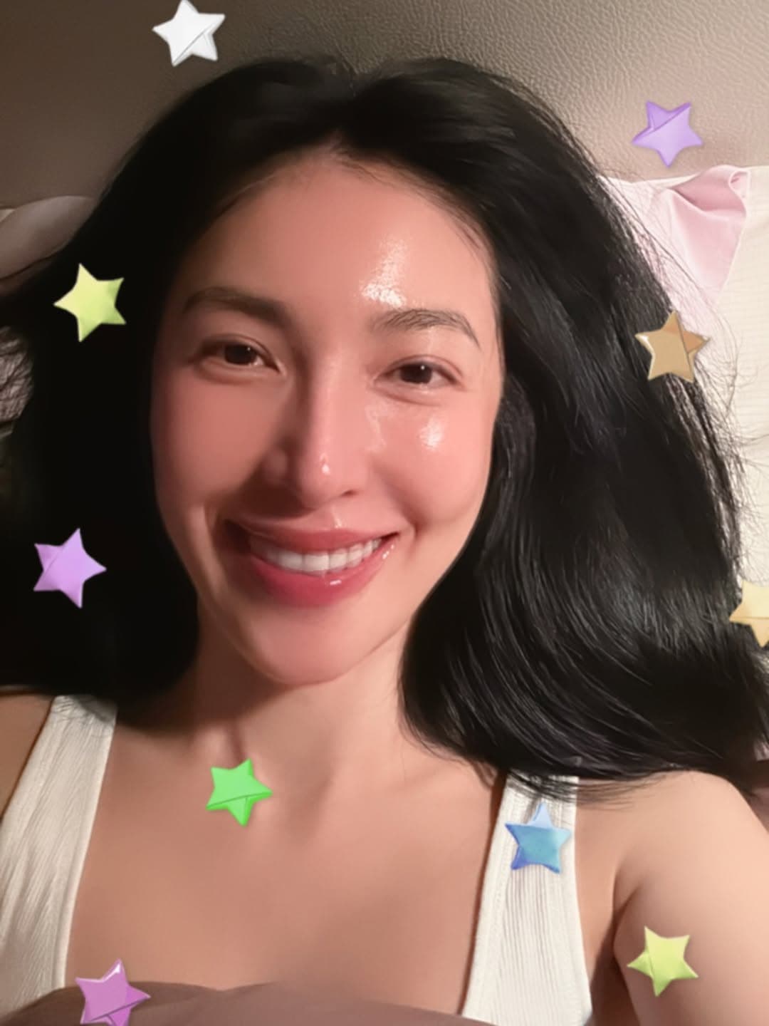 楊謹華皮膚晶瑩剔透，保養得宜。（翻攝楊謹華IG）