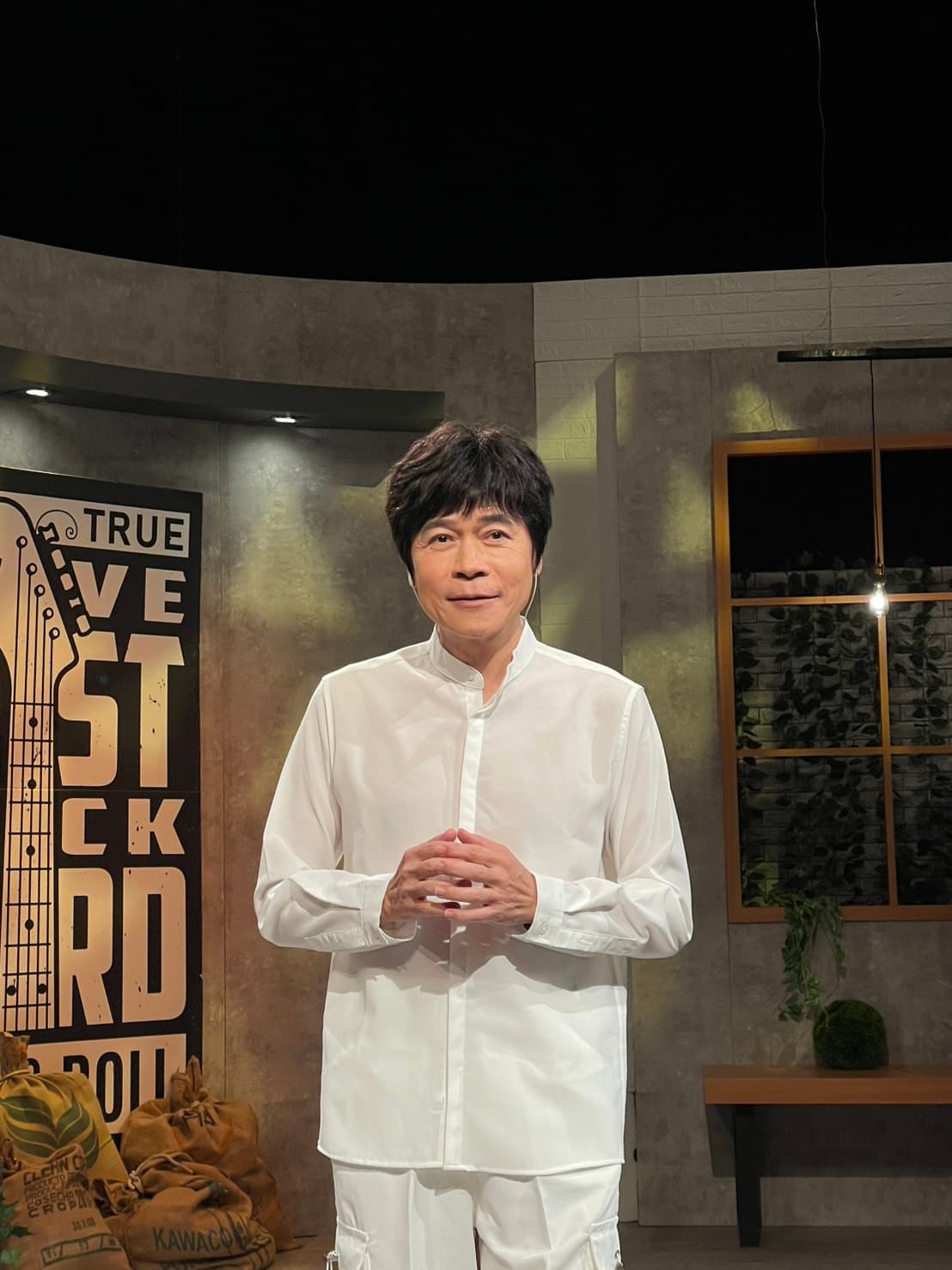 洪榮宏登上《那些年那些歌》宣傳《舊情綿綿》演唱會。（年代MUCH提供）