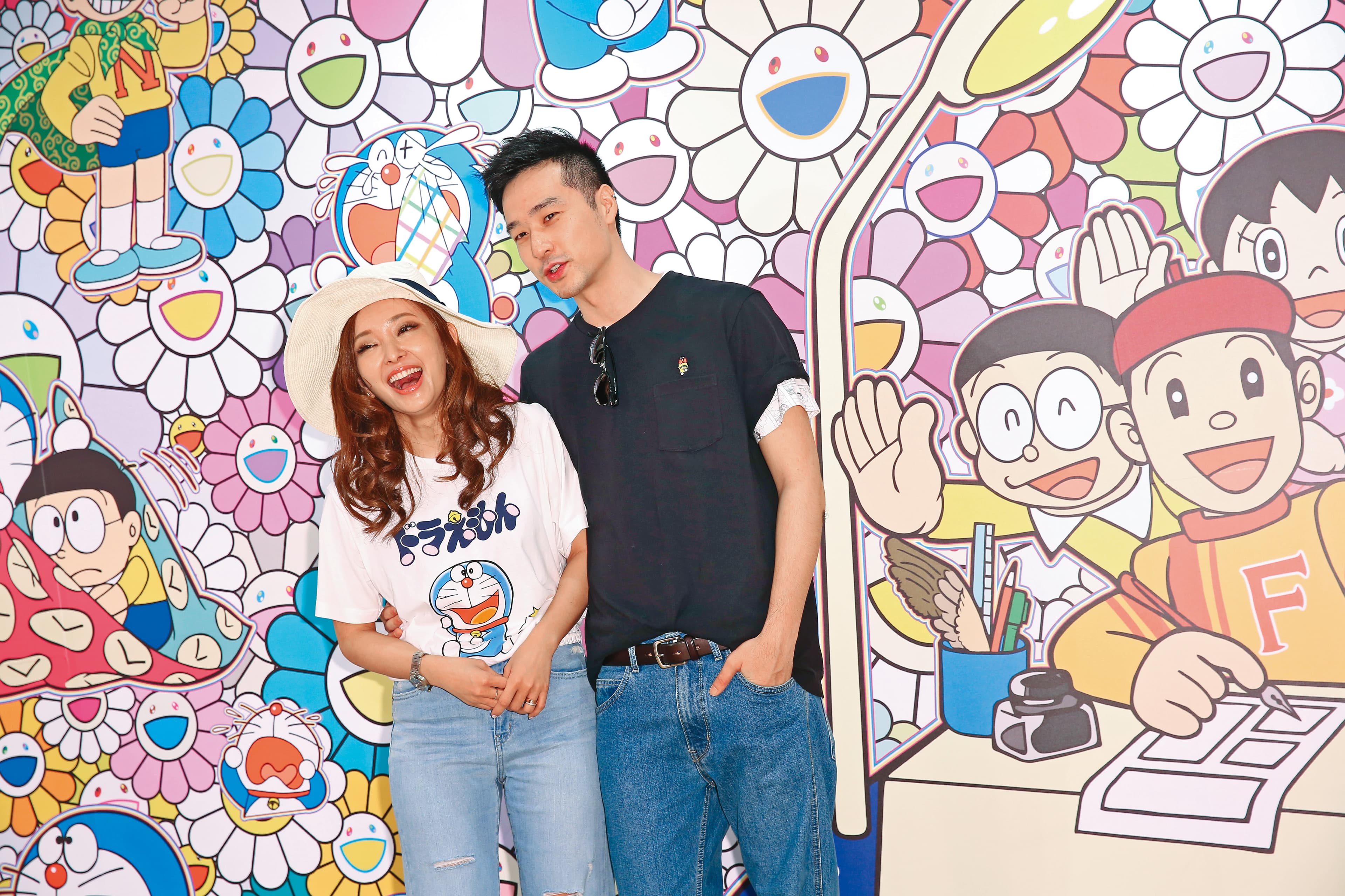 愛紗去年二月和結婚三年的周洺甫(右)離婚。